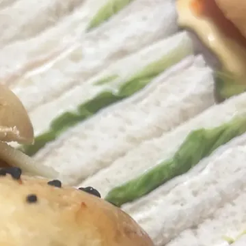 Mini-sandwichs, fait maison par Berkach Cuisine Traiteur