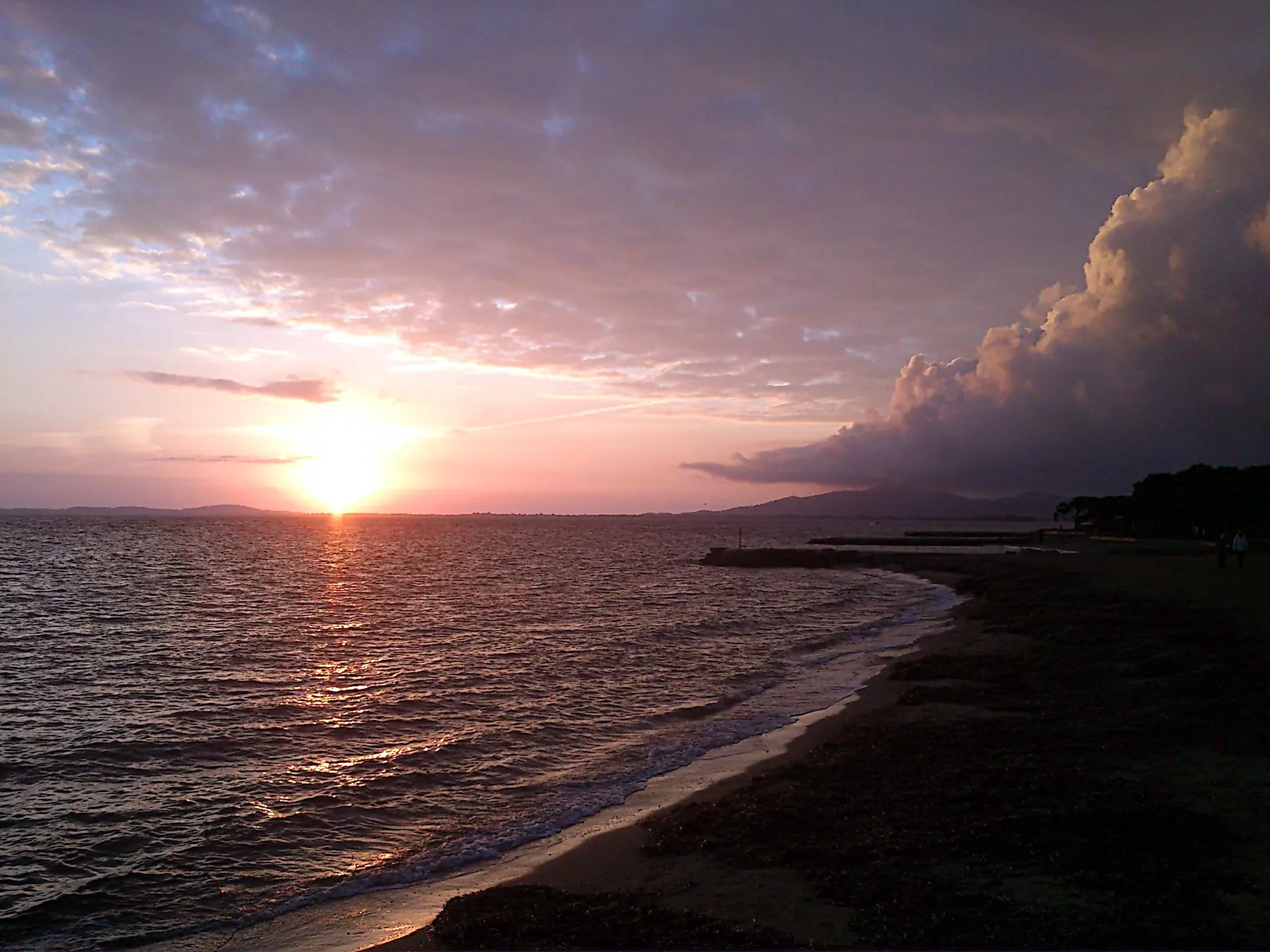 Coucher de soleil sur la côte de La Londe-les-Maures